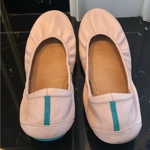 Light pink size 11 Tieks ballet flats